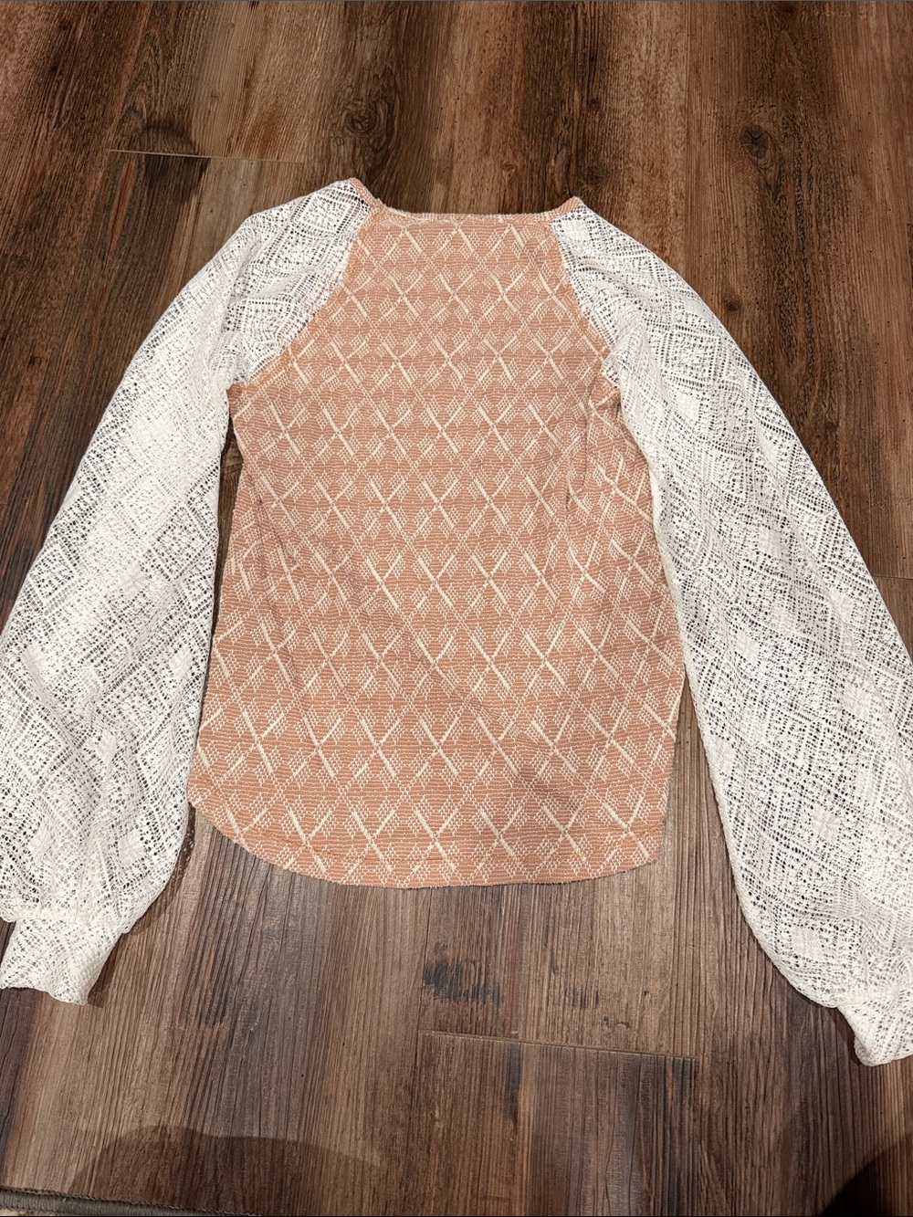 Women's Peach Lace-Detail Raglan Top with White Crochet Sleeves